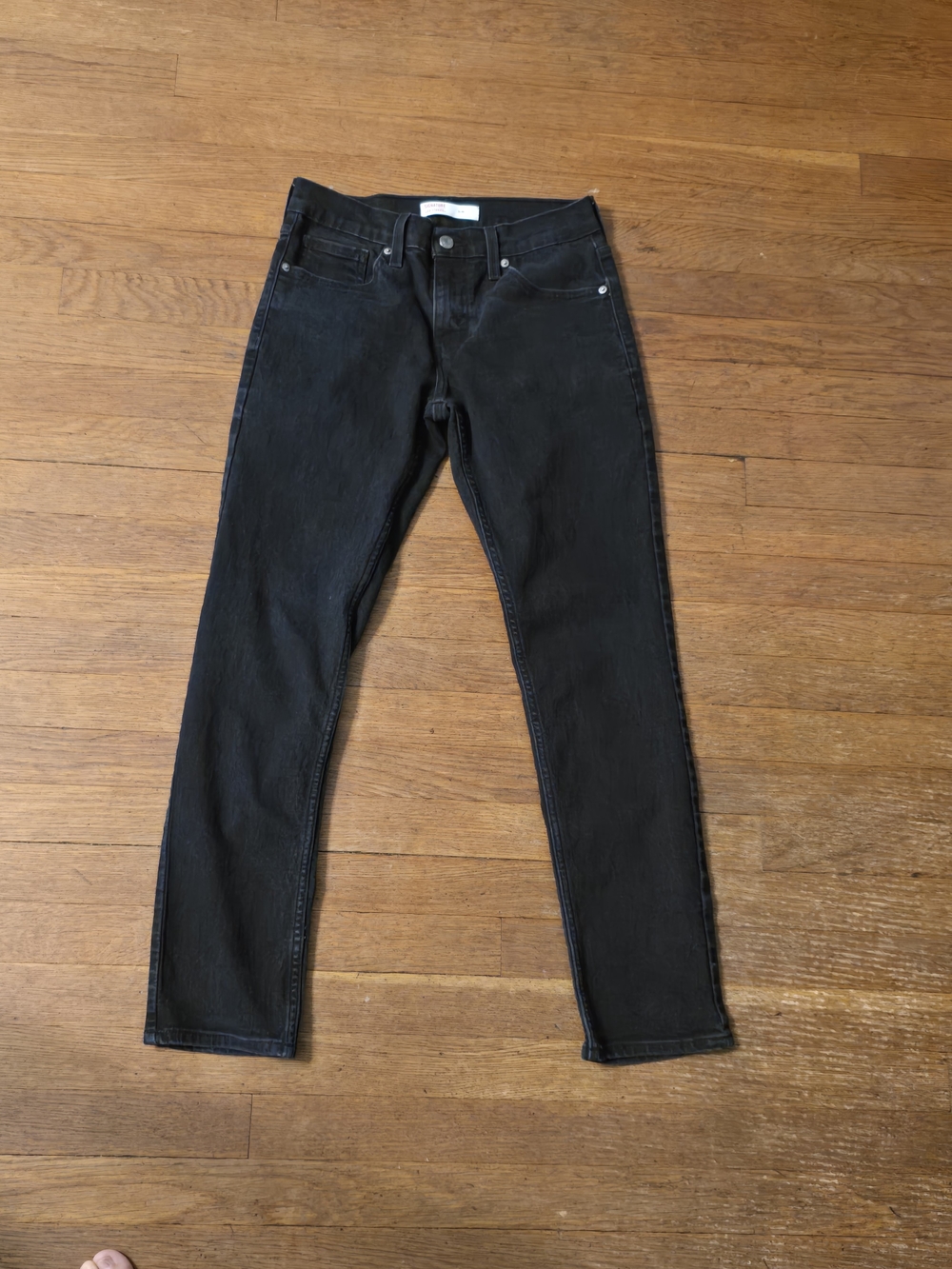 Signature by Levi Strauss Men’s Slim Black Denim Jeans